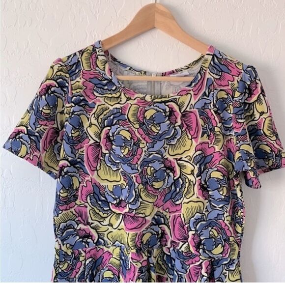 Lularoe Women’s Size Large Fit and Flare Dress Multicolor Floral Short Sleeve - Picture 15 of 16